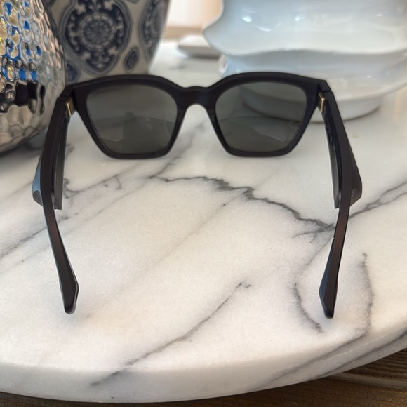 NWT Bose Audio Sunglasses Open Ear Headphones, Black,  Bluetooth Connectivity - Picture 8 of 11